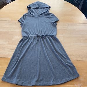EPIC THREADS. GirlXL Ribbed Heather Grey Short Sleeve Dress w/Hoodie Flare Skirt